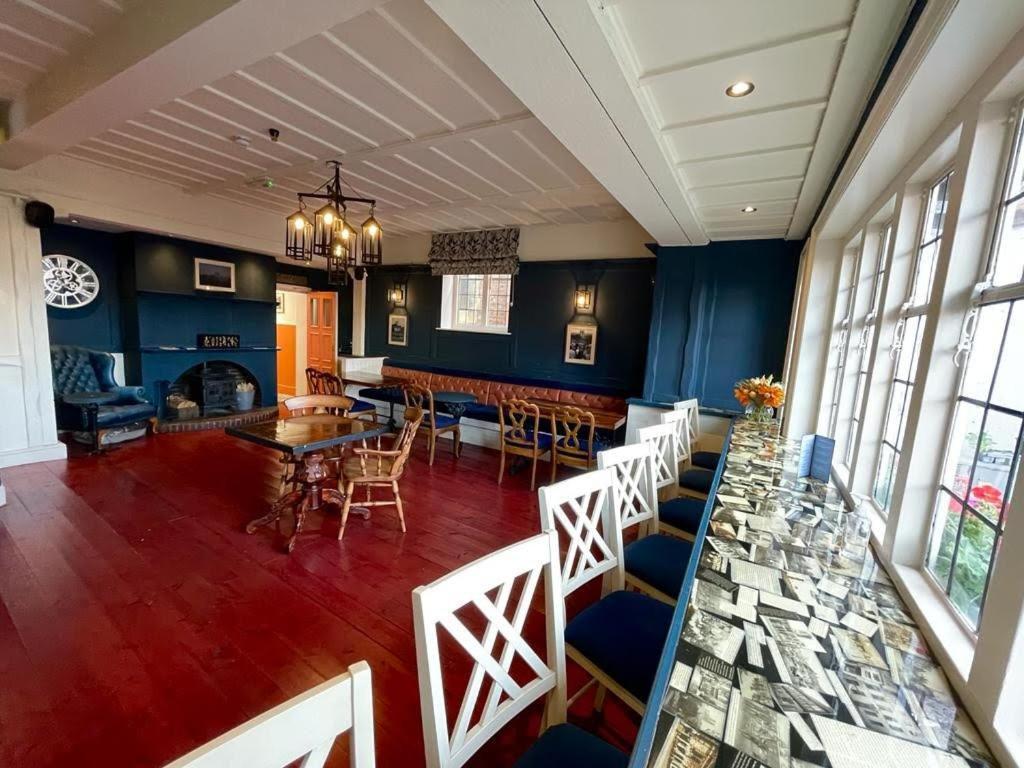 Rose & Crown Rooms ベバリー エクステリア 写真
